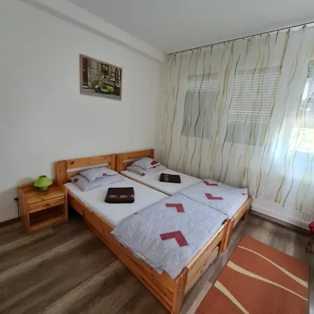 Ancsi-lak アパート