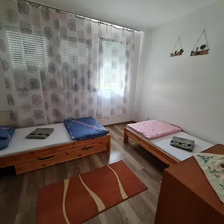 Apartment Ancsi-lak